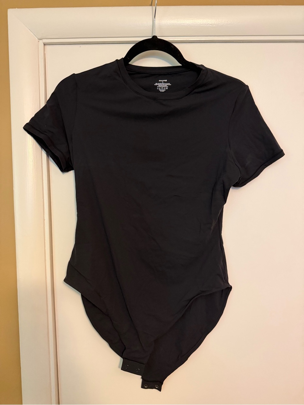 Black Short Sleeve Bodysuit - Skims